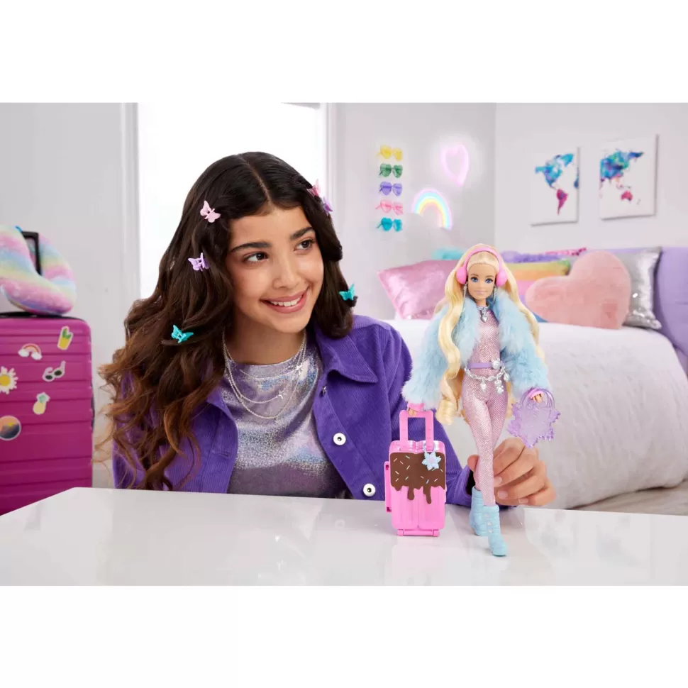 Barbie Muñecas^ Extra Fly Muneca Con Tematica De Viajes Con Conjunto Invernal Para La Nieve Mono Ros