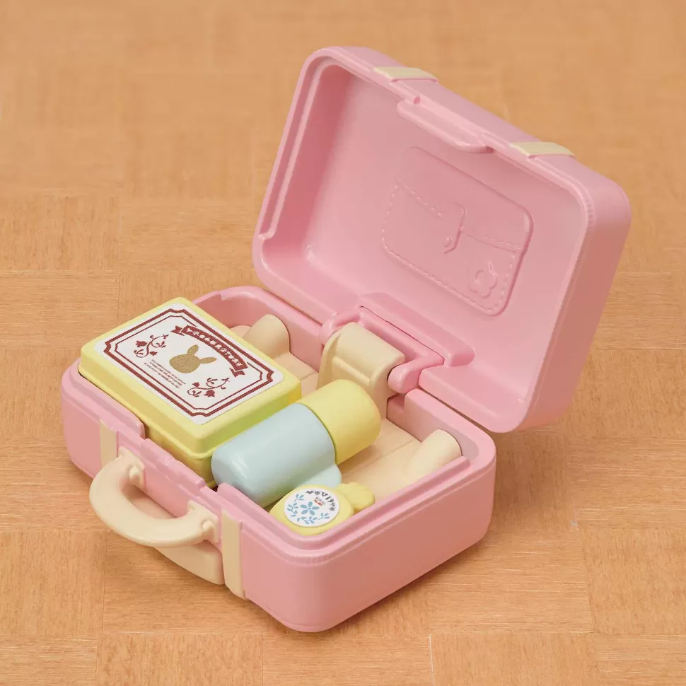 Sylvanian Families Figuras Y Minimundos^ Set Viaje De Fin De Semana Emilia Cone